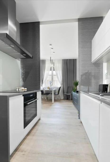 Nowy Swiat 60 - 170 M Do Metra - Prywatne Mieszkanie W Centrum Warszawy - Better Rental Varšava Exteriér fotografie